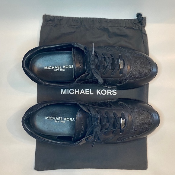 Michael Kors Sneakers - Picture 1 of 8